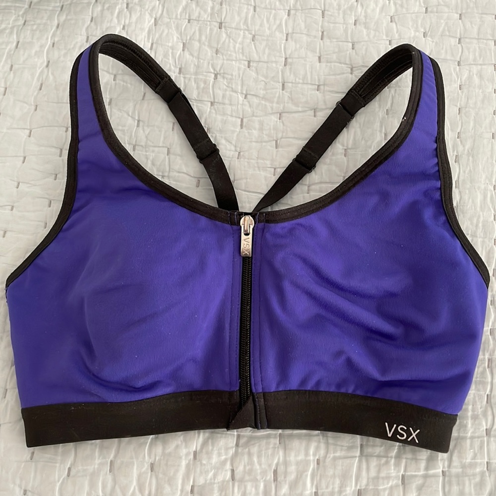 Victoria’s Secret VSX sports bra never worn exc condition purple 32C